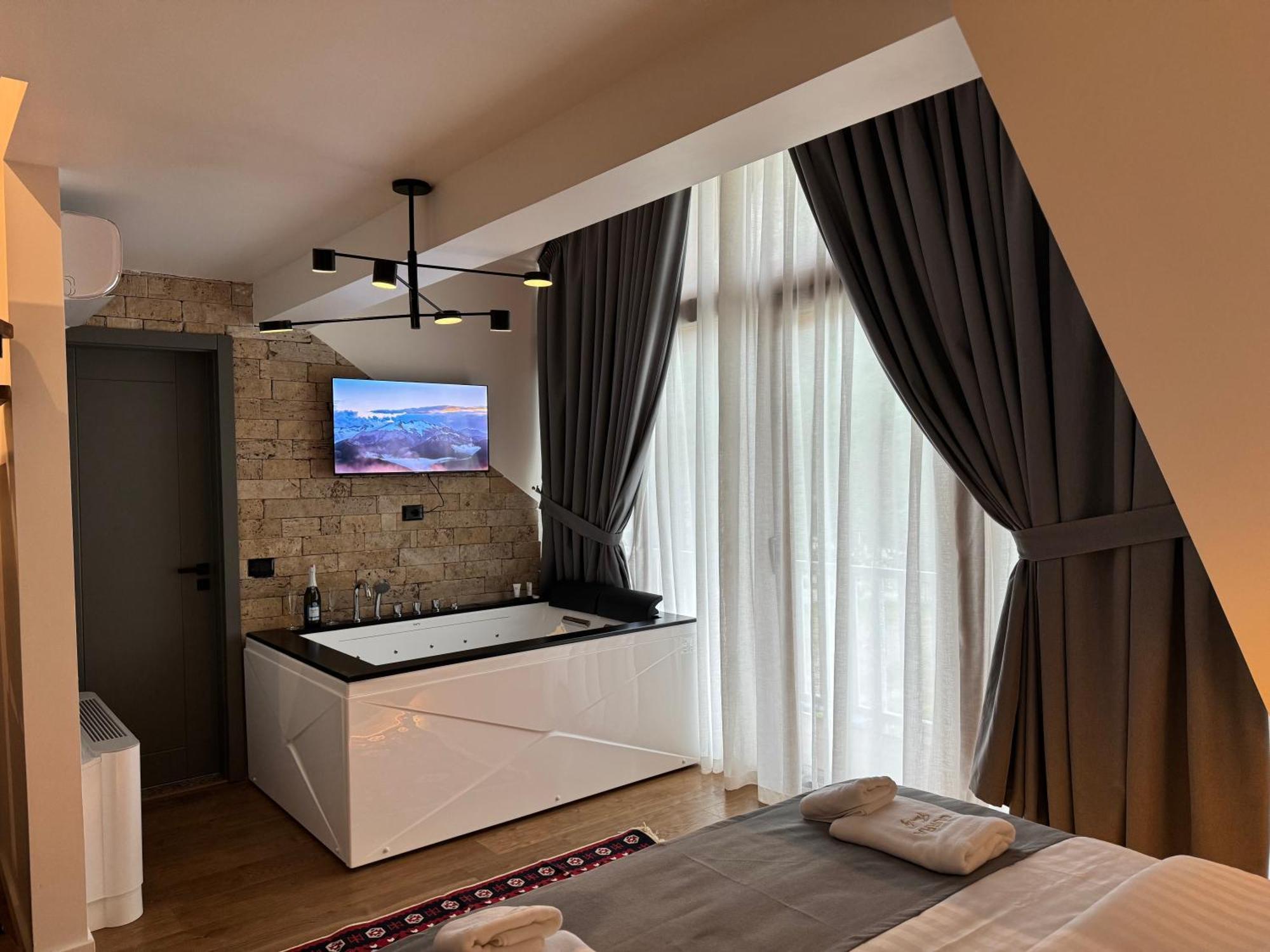 'Gurra Family' Guesthouse Theth Kültér fotó